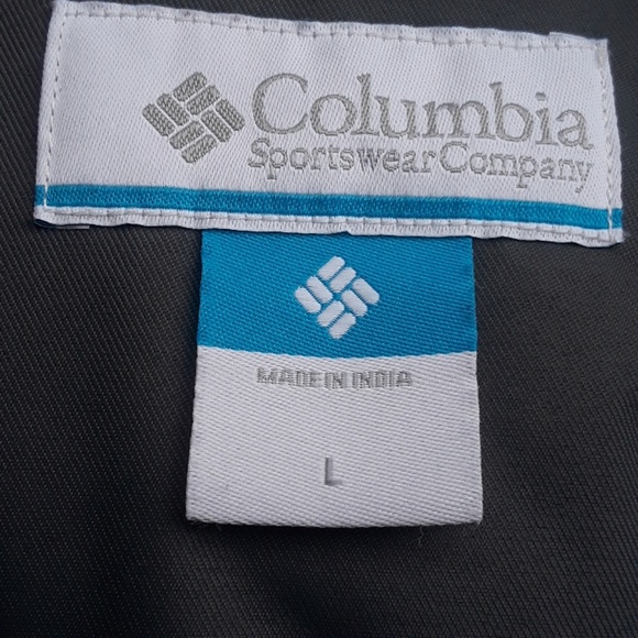 SIZE L. COLUMBIA hooded puffer jacket. - Picture 4 of 8